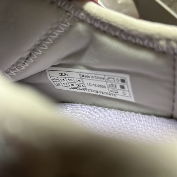 vionic zeliya sneakers - Picture 8 of 8